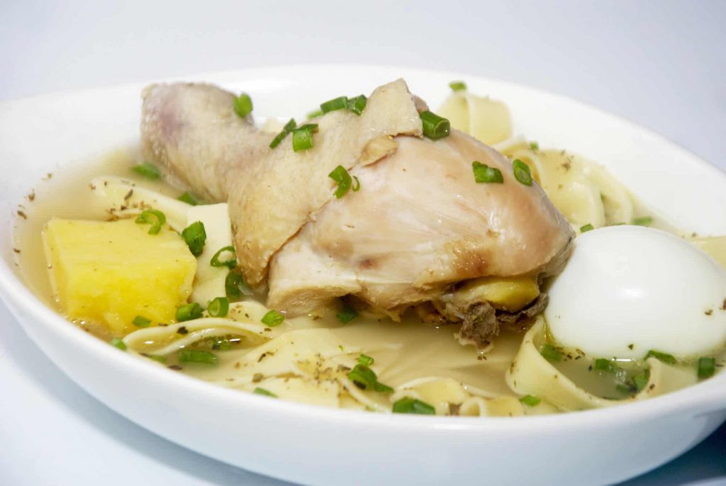 receta de caldo de gallina